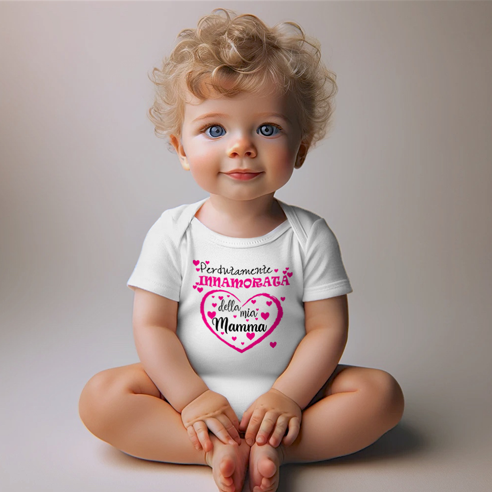 bambina-indossa-body-mamma-rosa